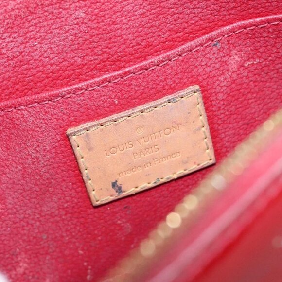 LOUIS VUITTON Vernis Pochette Cosmetic Pouch Pomme D'amour M91496 LV Auth 127419 - Picture 10 of 16